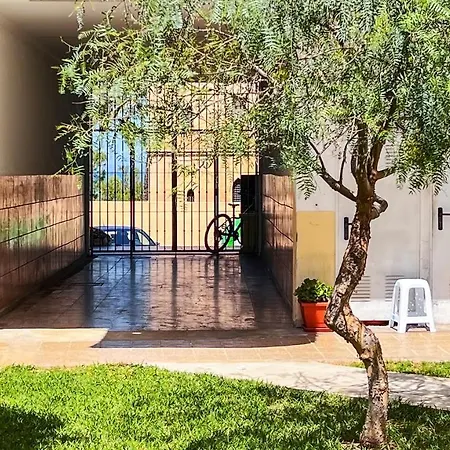 Immaculate 2-bed In * Denia