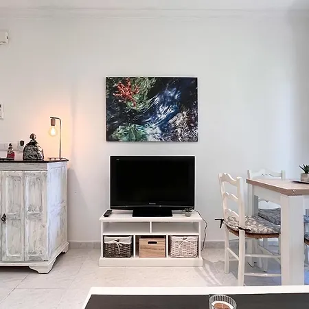 Immaculate 2-bed In Denia