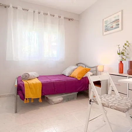 Apartment Immaculate 2-bed In Denia