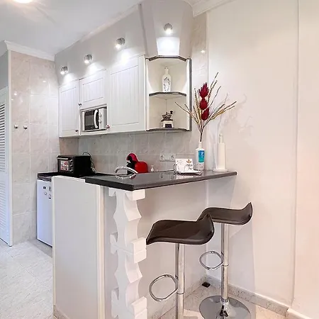 Apartment Immaculate 2-bed In Denia