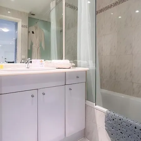 Immaculate 2-bed In Apartment Denia